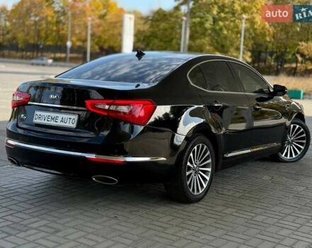 Черный Киа K7, объемом двигателя 3 л и пробегом 167 тыс. км за 9999 $, фото 3 на Automoto.ua