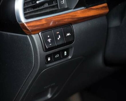 Черный Киа K7, объемом двигателя 2.2 л и пробегом 137 тыс. км за 20800 $, фото 23 на Automoto.ua