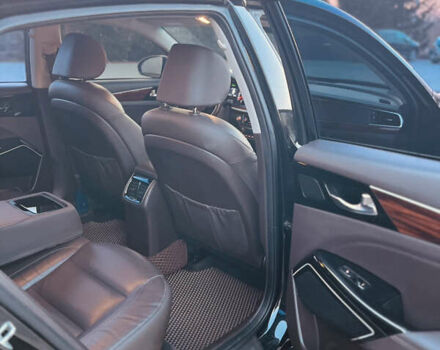 Черный Киа K7, объемом двигателя 2.2 л и пробегом 240 тыс. км за 18999 $, фото 52 на Automoto.ua