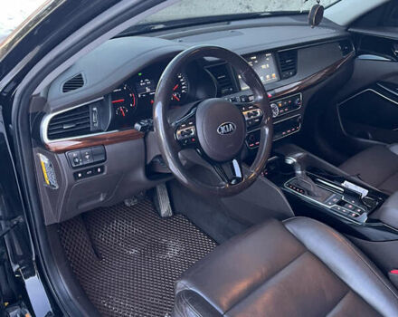 Черный Киа K7, объемом двигателя 2.2 л и пробегом 240 тыс. км за 18999 $, фото 73 на Automoto.ua