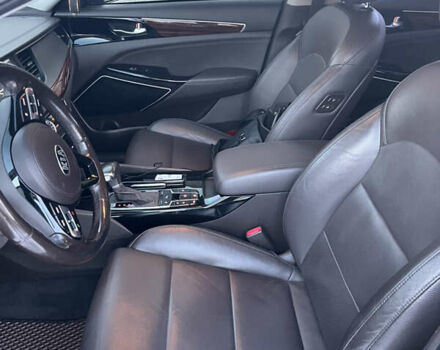 Черный Киа K7, объемом двигателя 2.2 л и пробегом 240 тыс. км за 18999 $, фото 75 на Automoto.ua