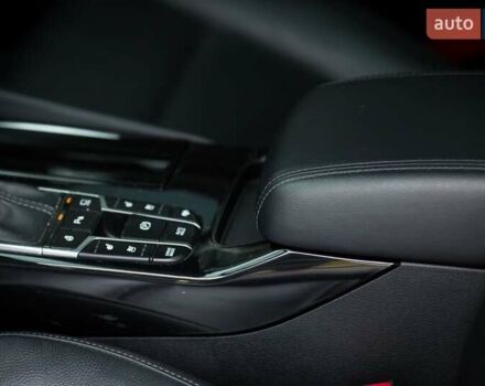 Черный Киа K7, объемом двигателя 2.2 л и пробегом 137 тыс. км за 20800 $, фото 2 на Automoto.ua