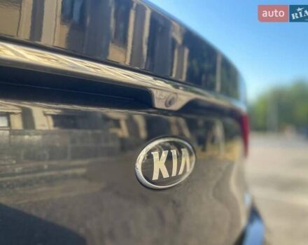 Черный Киа K7, объемом двигателя 2.2 л и пробегом 240 тыс. км за 18800 $, фото 48 на Automoto.ua