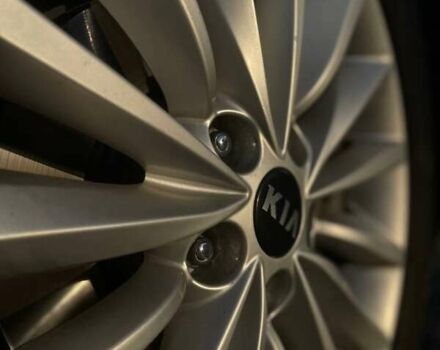 Черный Киа K7, объемом двигателя 2.2 л и пробегом 240 тыс. км за 18800 $, фото 10 на Automoto.ua