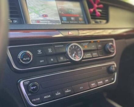 Черный Киа K7, объемом двигателя 2.2 л и пробегом 240 тыс. км за 18800 $, фото 27 на Automoto.ua