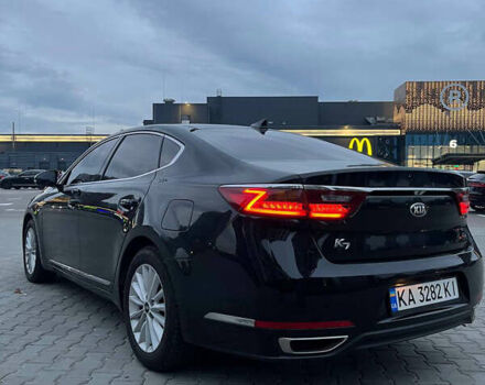 Черный Киа K7, объемом двигателя 3 л и пробегом 180 тыс. км за 13500 $, фото 3 на Automoto.ua
