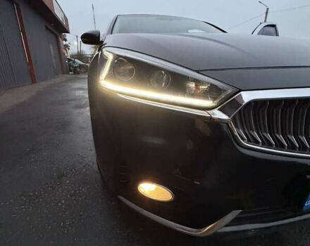 Чорний Кіа K7, об'ємом двигуна 3 л та пробігом 380 тис. км за 8200 $, фото 10 на Automoto.ua