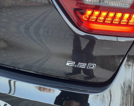 Черный Киа K7, объемом двигателя 2.2 л и пробегом 240 тыс. км за 18999 $, фото 2 на Automoto.ua