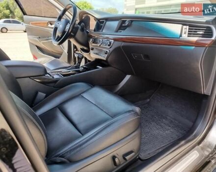 Черный Киа K7, объемом двигателя 3 л и пробегом 233 тыс. км за 14500 $, фото 16 на Automoto.ua