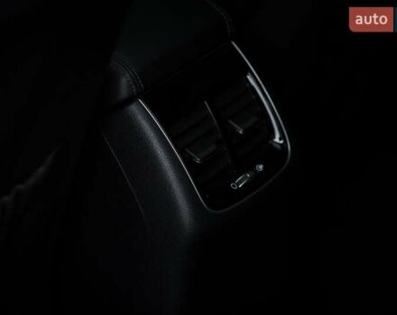 Черный Киа K7, объемом двигателя 2.2 л и пробегом 137 тыс. км за 20800 $, фото 12 на Automoto.ua
