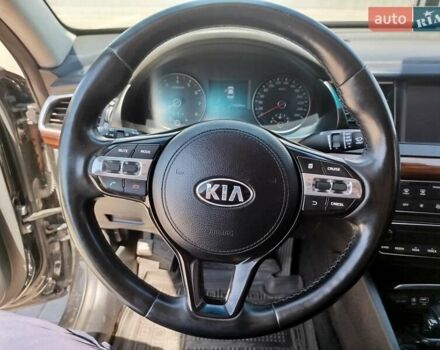 Черный Киа K7, объемом двигателя 3 л и пробегом 233 тыс. км за 14500 $, фото 5 на Automoto.ua