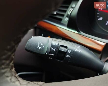 Черный Киа K7, объемом двигателя 2.2 л и пробегом 178 тыс. км за 19950 $, фото 34 на Automoto.ua