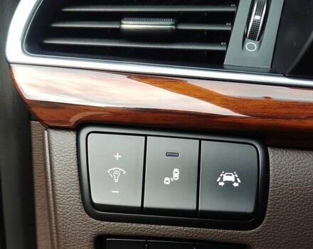 Черный Киа K7, объемом двигателя 2.2 л и пробегом 178 тыс. км за 19950 $, фото 14 на Automoto.ua