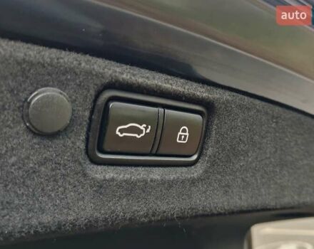 Черный Киа K7, объемом двигателя 2.2 л и пробегом 178 тыс. км за 19950 $, фото 18 на Automoto.ua