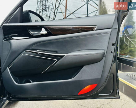 Киа K7 2018 в Харькове на Automoto.ua Черный Киа K7, объемом двигателя 3 л и пробегом 173 тыс. км за 19999 $, фото 25 на Automoto.ua