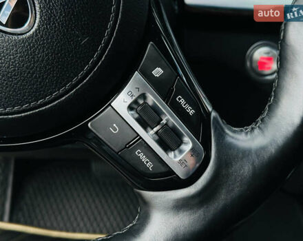 Киа K7 2018 в Харькове на Automoto.ua Черный Киа K7, объемом двигателя 3 л и пробегом 173 тыс. км за 19999 $, фото 30 на Automoto.ua