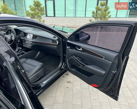 Черный Киа K7, объемом двигателя 3 л и пробегом 250 тыс. км за 17000 $, фото 8 на Automoto.ua
