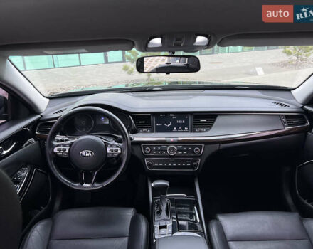 Черный Киа K7, объемом двигателя 3 л и пробегом 250 тыс. км за 17000 $, фото 13 на Automoto.ua