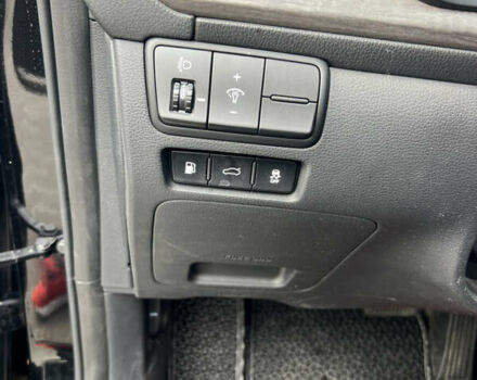 Черный Киа K7, объемом двигателя 3 л и пробегом 142 тыс. км за 25000 $, фото 7 на Automoto.ua