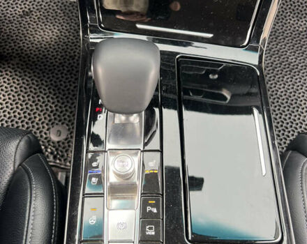 Черный Киа K7, объемом двигателя 3 л и пробегом 142 тыс. км за 25000 $, фото 4 на Automoto.ua