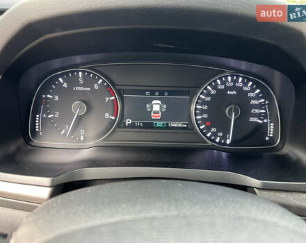 Черный Киа K7, объемом двигателя 3 л и пробегом 142 тыс. км за 25000 $, фото 3 на Automoto.ua