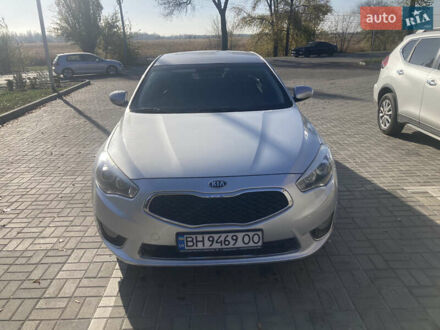 Киа K7 2013 в Днепре (Днепропетровске) на Automoto.ua Киа K7, объемом двигателя 3 л и пробегом 394 тыс. км за 9500 $, фото 1 на Automoto.ua