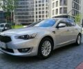 Серый Киа K7, объемом двигателя 3 л и пробегом 230 тыс. км за 10500 $, фото 1 на Automoto.ua