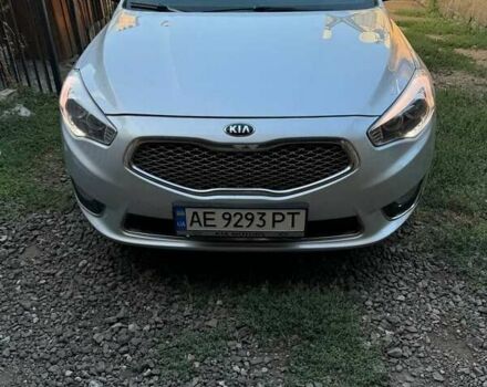 Серый Киа K7, объемом двигателя 3 л и пробегом 300 тыс. км за 11000 $, фото 1 на Automoto.ua