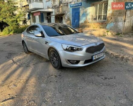 Серый Киа K7, объемом двигателя 3 л и пробегом 300 тыс. км за 11000 $, фото 3 на Automoto.ua