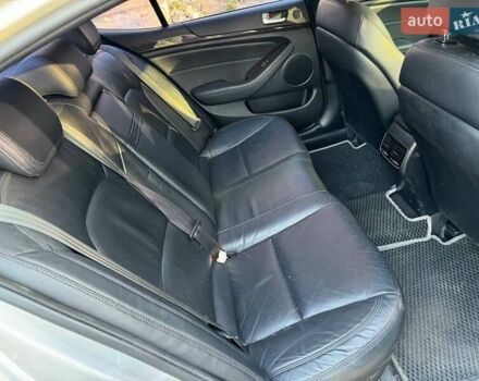 Серый Киа K7, объемом двигателя 3 л и пробегом 300 тыс. км за 11000 $, фото 12 на Automoto.ua