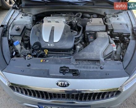 Серый Киа K7, объемом двигателя 3 л и пробегом 299 тыс. км за 13500 $, фото 7 на Automoto.ua