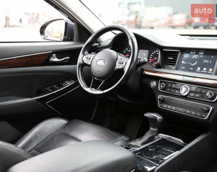 Кіа K7 2017 у Києві на Automoto.ua Синій Кіа K7, об'ємом двигуна 3 л та пробігом 237 тис. км за 17500 $, фото 15 на Automoto.ua