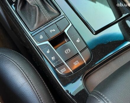 Синій Кіа K7, об'ємом двигуна 3 л та пробігом 195 тис. км за 18490 $, фото 30 на Automoto.ua