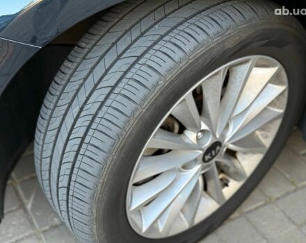 Синій Кіа K7, об'ємом двигуна 3 л та пробігом 195 тис. км за 18490 $, фото 39 на Automoto.ua