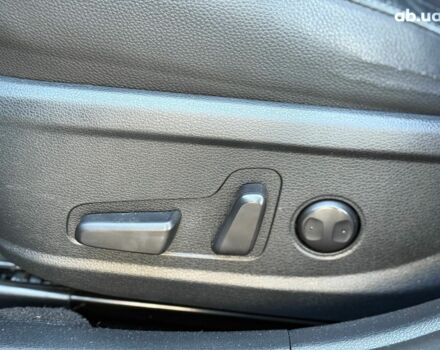 Синій Кіа K7, об'ємом двигуна 3 л та пробігом 195 тис. км за 18490 $, фото 27 на Automoto.ua