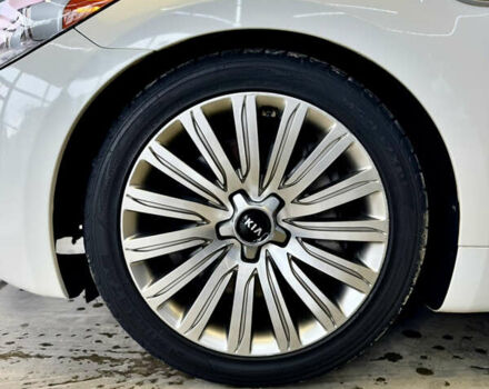 Белый Киа K900, объемом двигателя 5 л и пробегом 125 тыс. км за 23000 $, фото 23 на Automoto.ua
