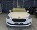 Белый Киа K900, объемом двигателя 5 л и пробегом 125 тыс. км за 23000 $, фото 7 на Automoto.ua