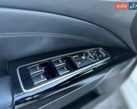 Білий Кіа K900, об'ємом двигуна 5.04 л та пробігом 130 тис. км за 19500 $, фото 18 на Automoto.ua