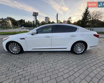 Киа K900 2015 в Львове на Automoto.ua Белый Киа K900, объемом двигателя 5.04 л и пробегом 125 тыс. км за 19999 $, фото 8 на Automoto.ua