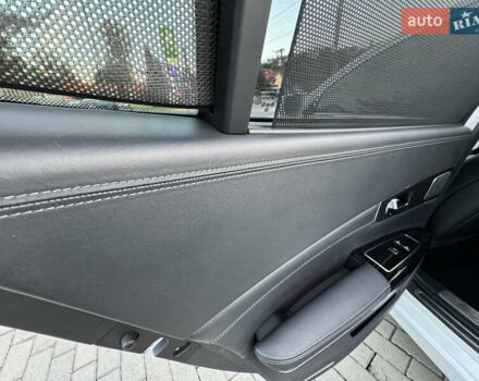 Киа K900 2015 в Львове на Automoto.ua Белый Киа K900, объемом двигателя 5.04 л и пробегом 125 тыс. км за 19999 $, фото 16 на Automoto.ua