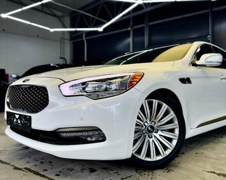 Белый Киа K900, объемом двигателя 5 л и пробегом 125 тыс. км за 23000 $, фото 3 на Automoto.ua