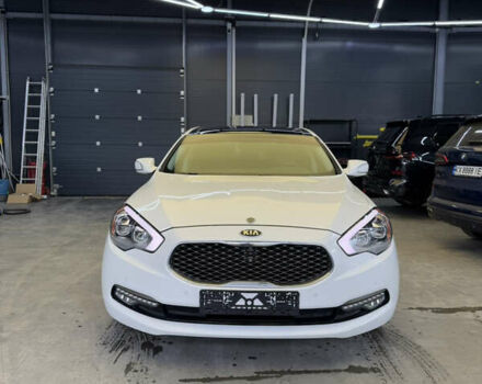 Белый Киа K900, объемом двигателя 5 л и пробегом 125 тыс. км за 23000 $, фото 9 на Automoto.ua