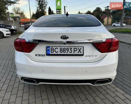 Киа K900 2015 в Львове на Automoto.ua Белый Киа K900, объемом двигателя 5.04 л и пробегом 125 тыс. км за 19999 $, фото 5 на Automoto.ua