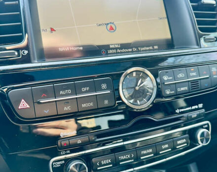 Белый Киа K900, объемом двигателя 5 л и пробегом 125 тыс. км за 23000 $, фото 66 на Automoto.ua