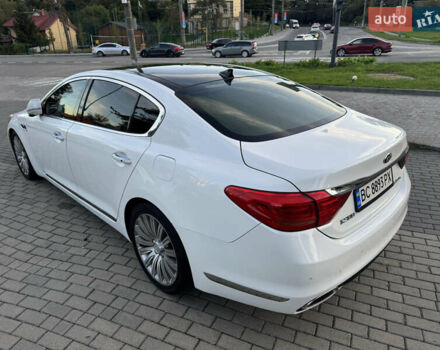 Киа K900 2015 в Львове на Automoto.ua Белый Киа K900, объемом двигателя 5.04 л и пробегом 125 тыс. км за 19999 $, фото 6 на Automoto.ua