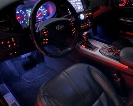 Белый Киа K900, объемом двигателя 5 л и пробегом 125 тыс. км за 23000 $, фото 70 на Automoto.ua
