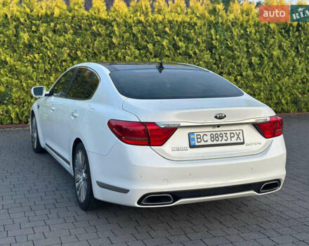 Білий Кіа K900, об'ємом двигуна 5.04 л та пробігом 130 тис. км за 19500 $, фото 8 на Automoto.ua