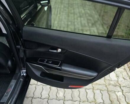 Черный Киа K900, объемом двигателя 3.34 л и пробегом 161 тыс. км за 14499 $, фото 12 на Automoto.ua