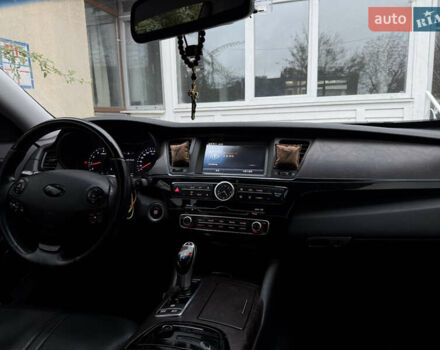 Киа K900 2012 в Харькове на Automoto.ua Черный Киа K900, объемом двигателя 3.3 л и пробегом 167 тыс. км за 19999 $, фото 30 на Automoto.ua