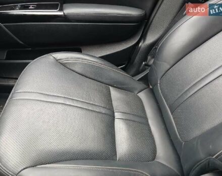 Сірий Кіа K900, об'ємом двигуна 5 л та пробігом 80 тис. км за 10000 $, фото 12 на Automoto.ua